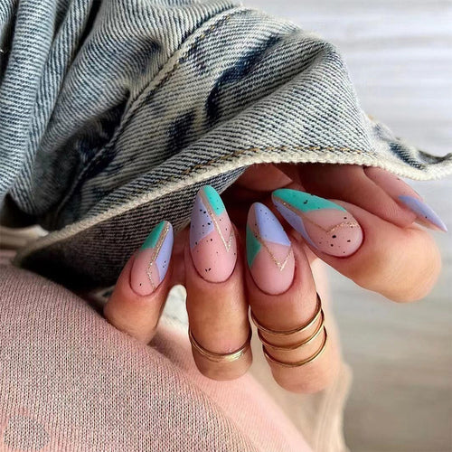 Artificial nail art with unique geometric design Bowlift