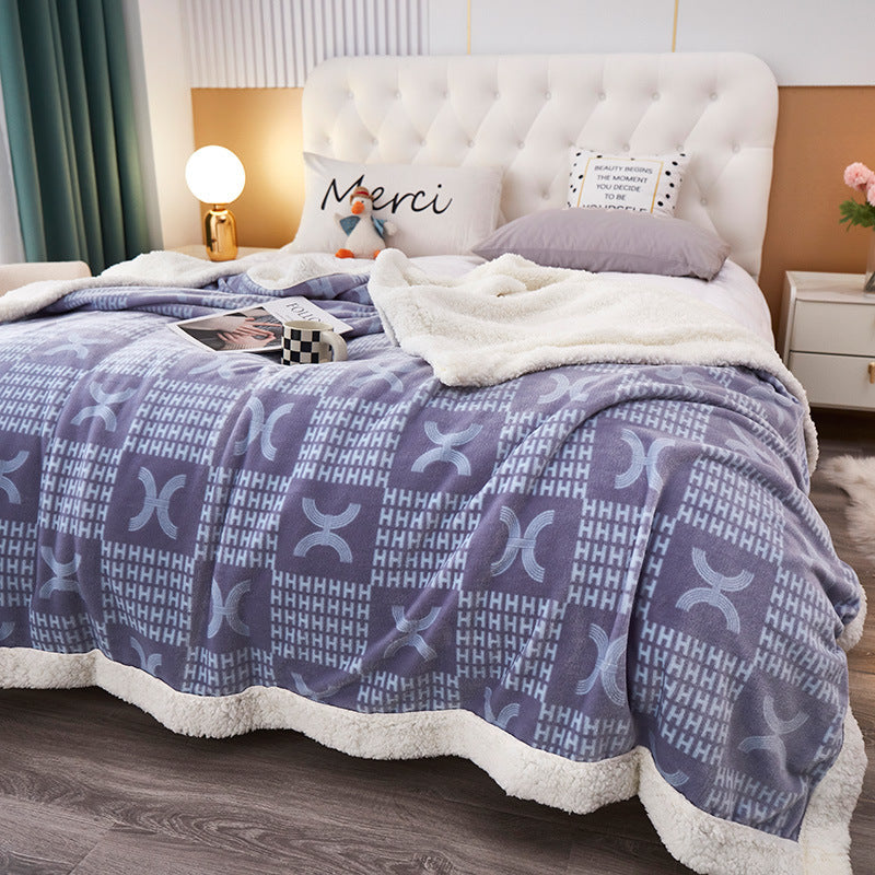 Women's Cozy and Comfortable Bedspread Bowlift