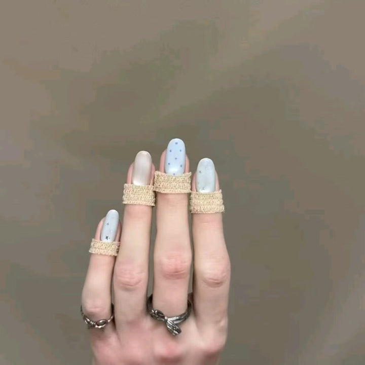 Stylish Press-On Nail Wraps Bowlift