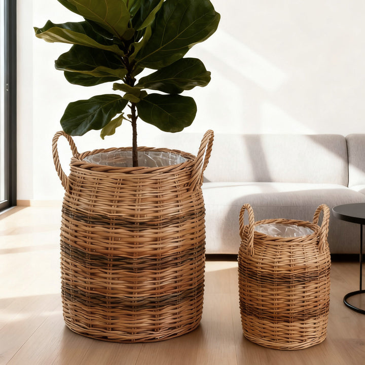 Handcrafted storage basket with natural fiber Bowlift