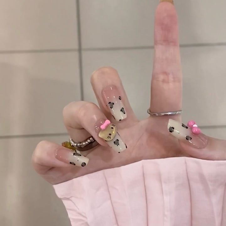 Playful art false nails with cute animal motifs Bowlift