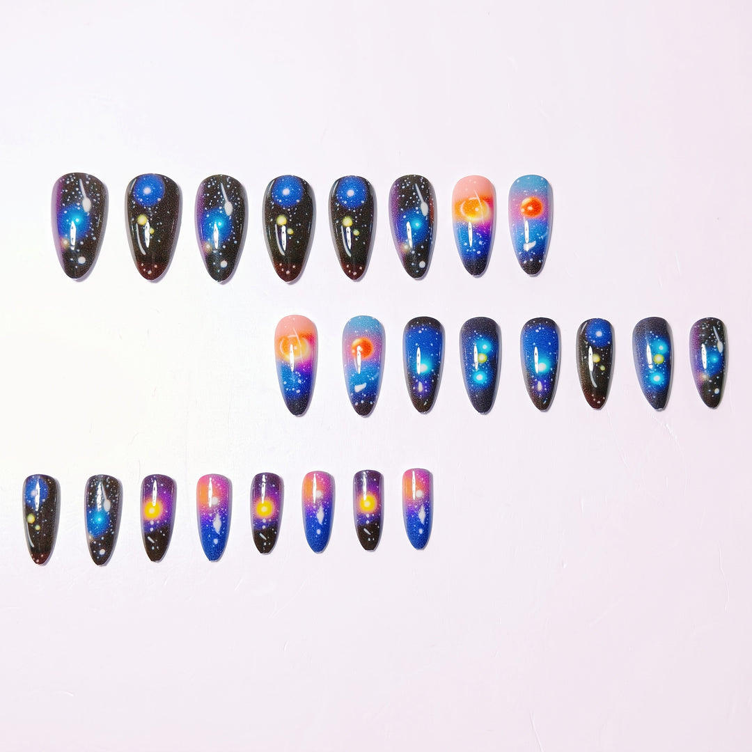 Artificial Nails in Fascinating Galaxy Design Bowlift