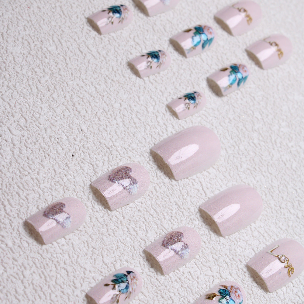 Floral-Inspired Press-On Nails Bowlift