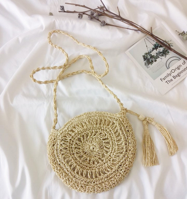 Hand-knotted round shoulder bag made of natural materials Bowlift
