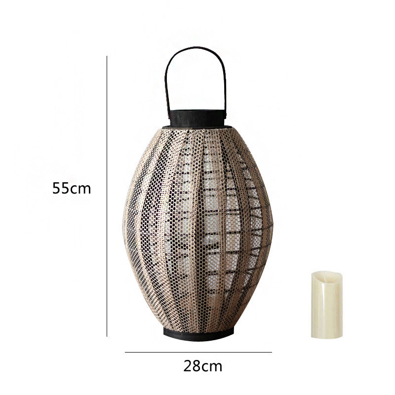 Elegant lantern with metal grid Bowlift