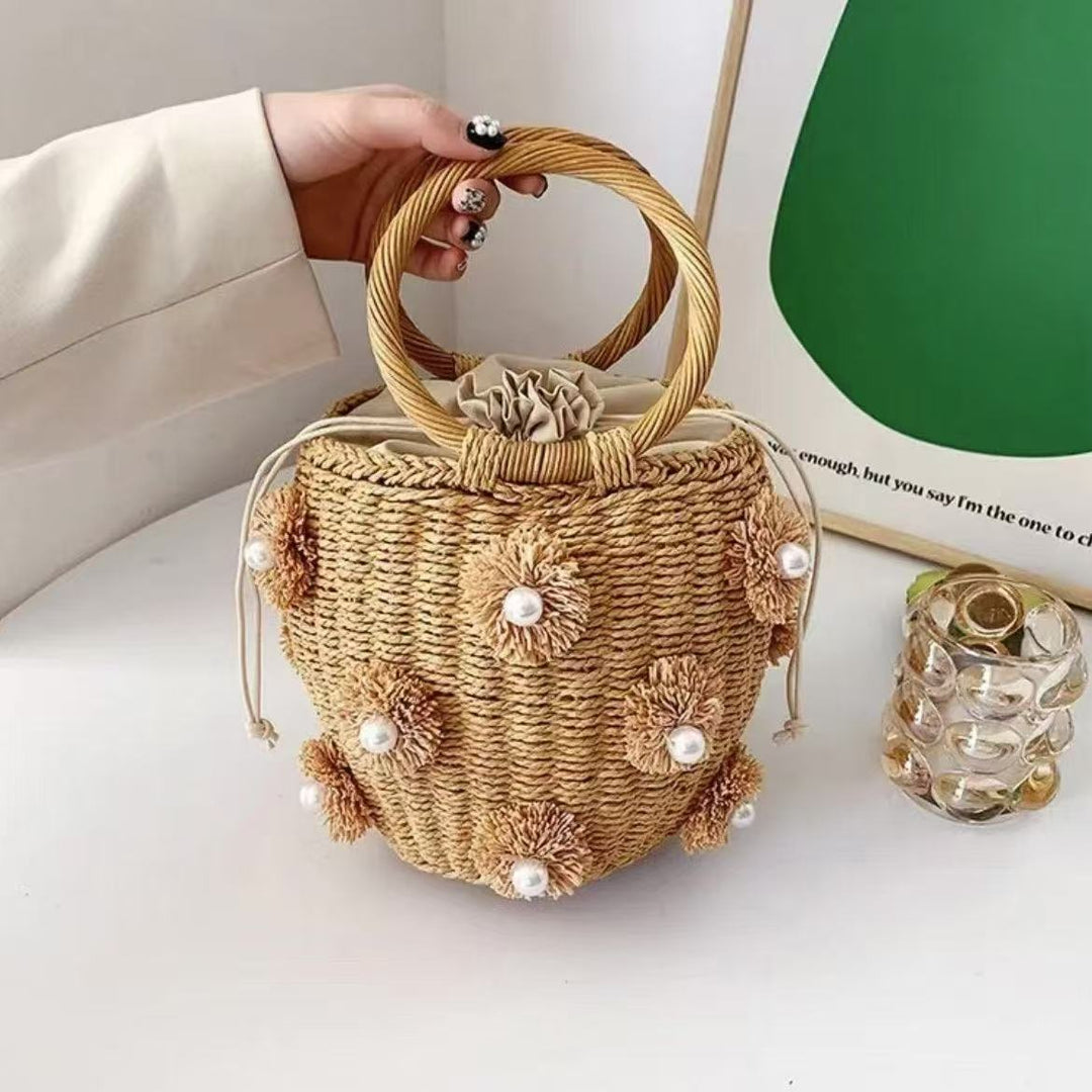 Refined handbag with pearl applications Bowlift