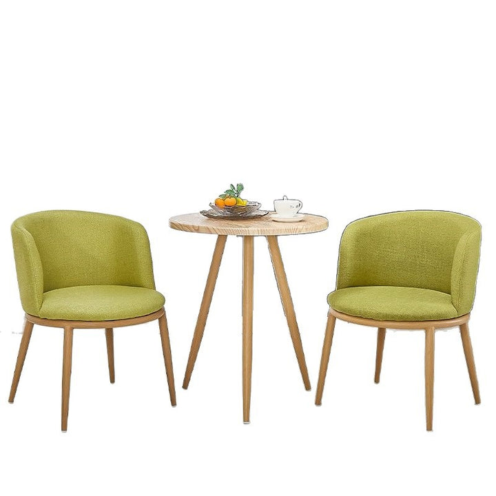 Polster chair with modern curves and comfortable seating surface Bowlift