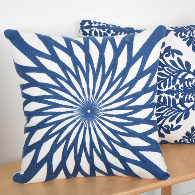 Geometric Pattern Decorative Cushion