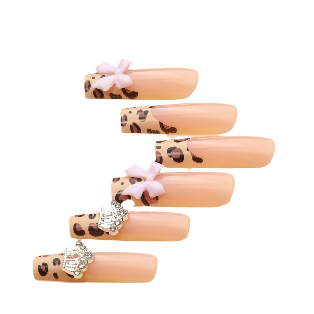Animal Print Glam Press-On Nails Bowlift