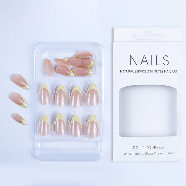 Artificial nails with elegant gradient and chic tips Bowlift