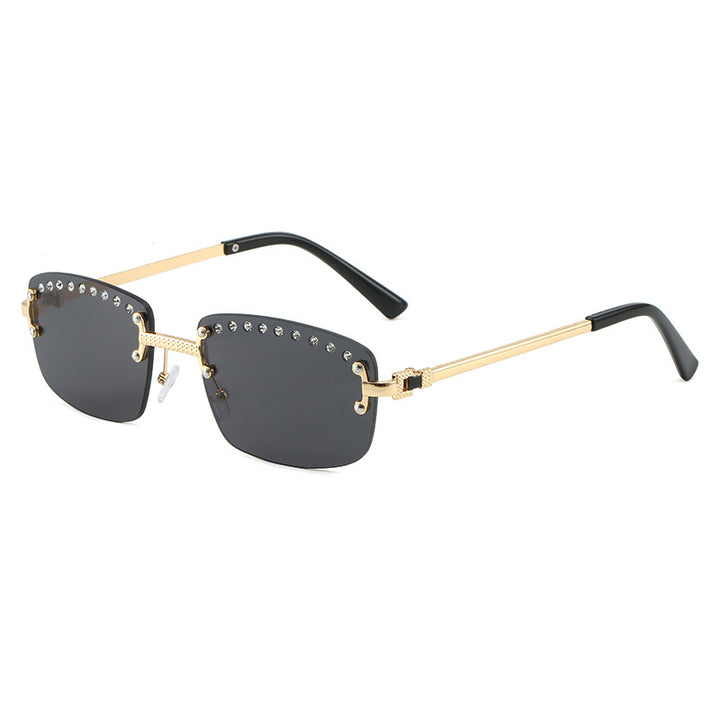 Ladies elegant sunglasses with sparkling crystal accents Bowlift