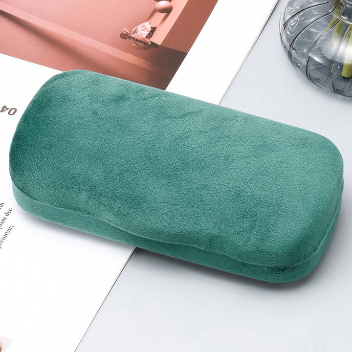 Premium Velvet Eyewear Case Bowlift