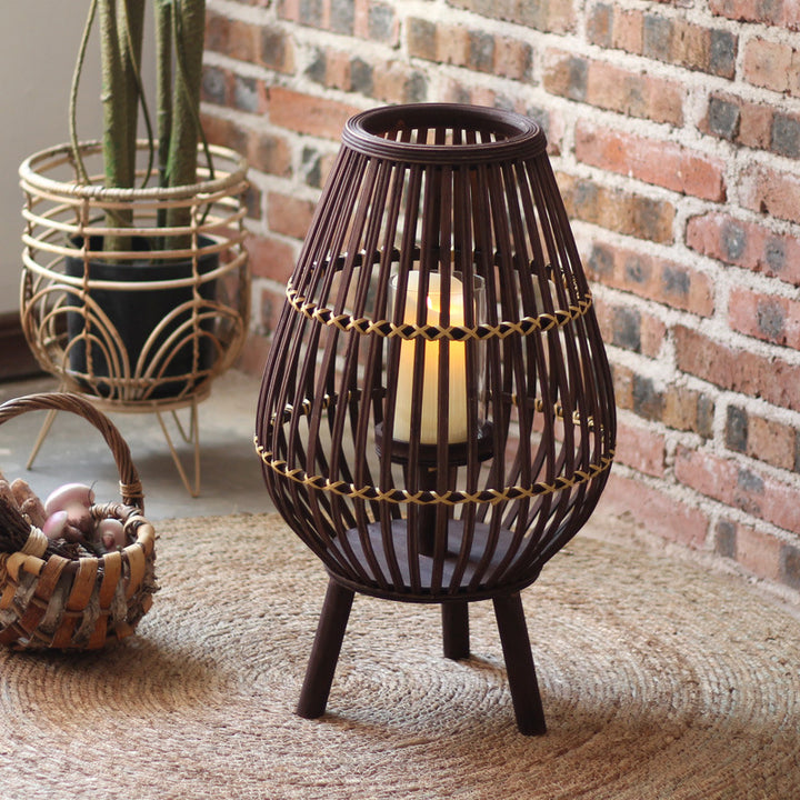 Stylish lantern made of rattan with wooden frame Bowlift