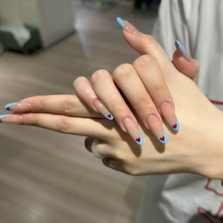 Nail art with heart-shaped design Bowlift