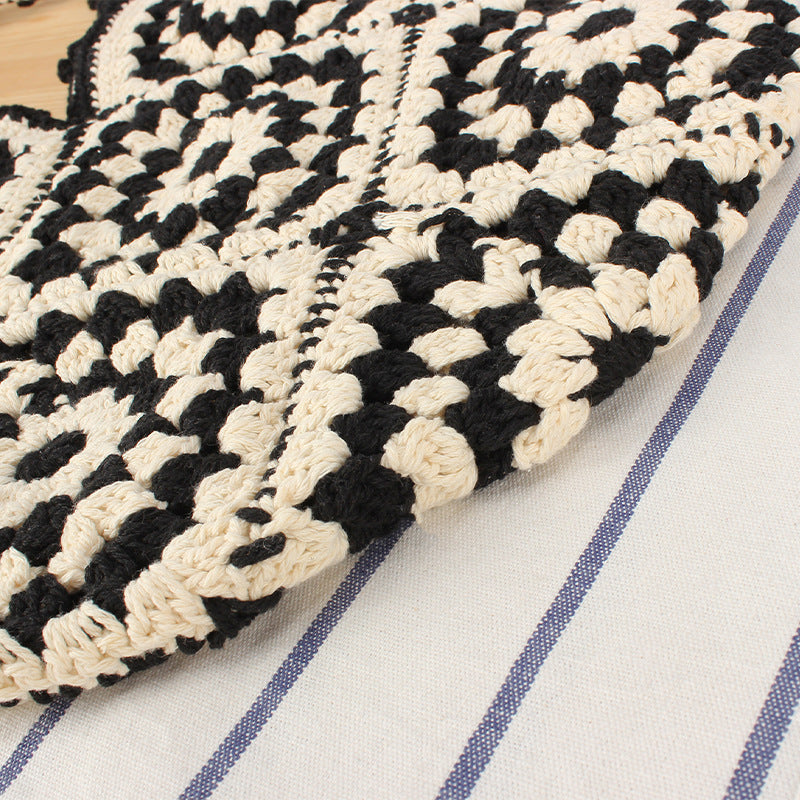 Handbag in modern crochet pattern Bowlift