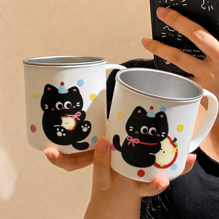 Ceramic mug with playful animal motif Bowlift
