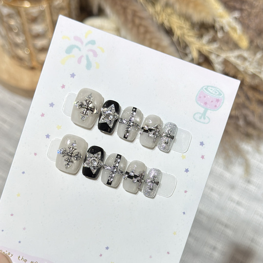 Artistic Press-On Nail Art Set with Gemstone Accents Bowlift