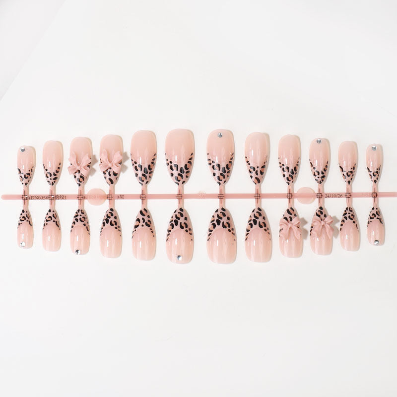 Decorative Leopard Print Press-On Nail Tips Bowlift