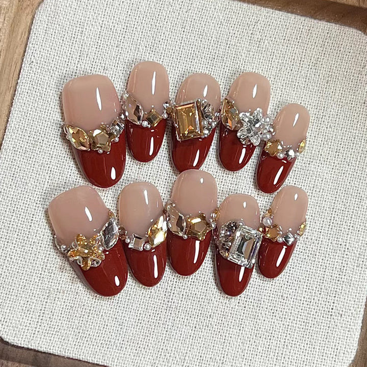 Glossy Nail Art Set with Sparkling Glitter Accents Bowlift