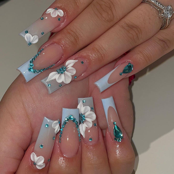 Decorative Press-On Nails with Unique Floral and Gem Accents Bowlift
