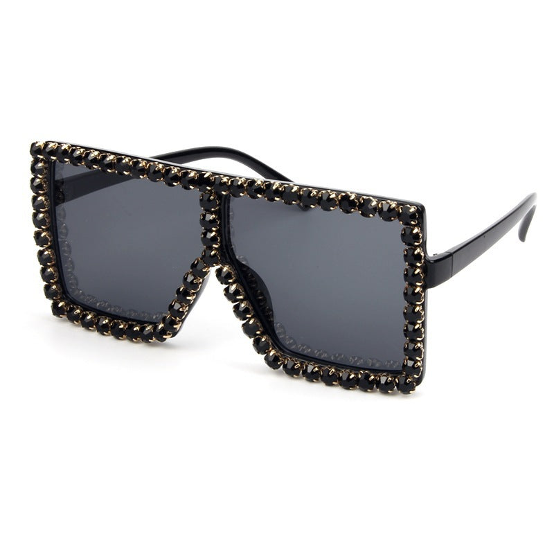 Women's oversized sunglasses with sparkly crystal frame Bowlift