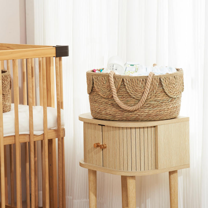 Handwoven decorative basket with ruffles Bowlift
