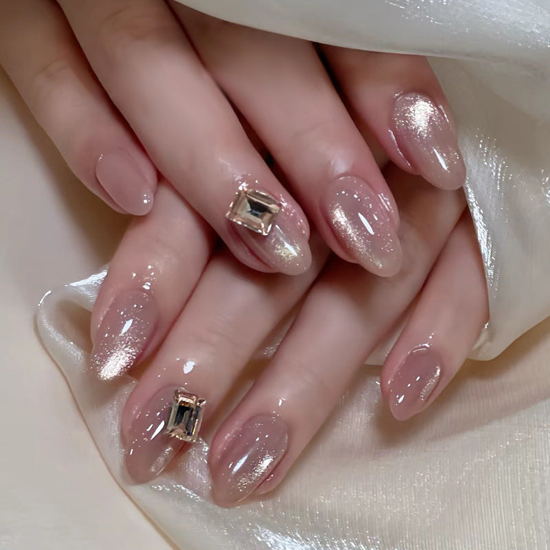 Glossy Nail Art Set with Sparkling Glitter Accents Bowlift