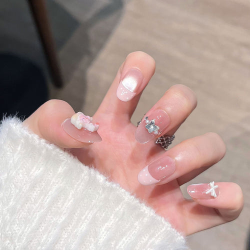 Elegant Floral Embellished Press-On Nail Set Bowlift