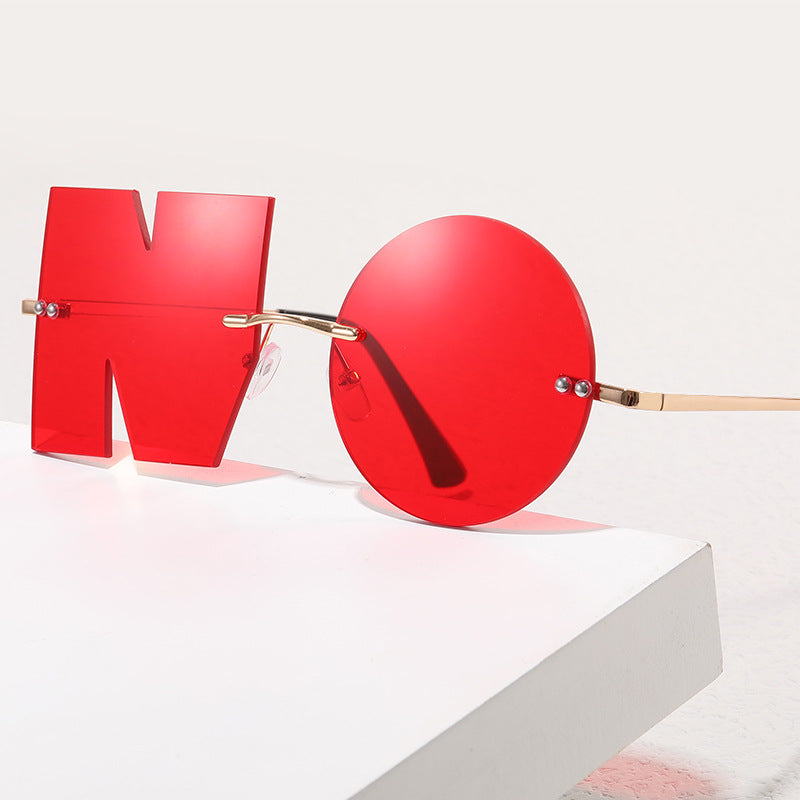 Women's extraordinary geometric sunglasses with striking design Bowlift