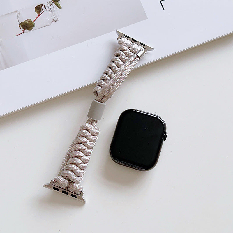 Sporty wristband with practical device loop Bowlift