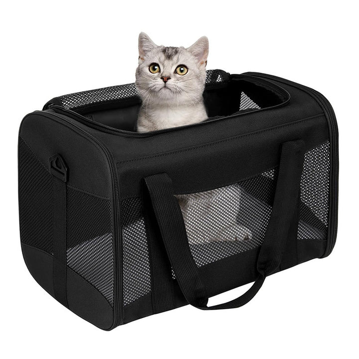 Pet carrier bag with breathable mesh windows Bowlift