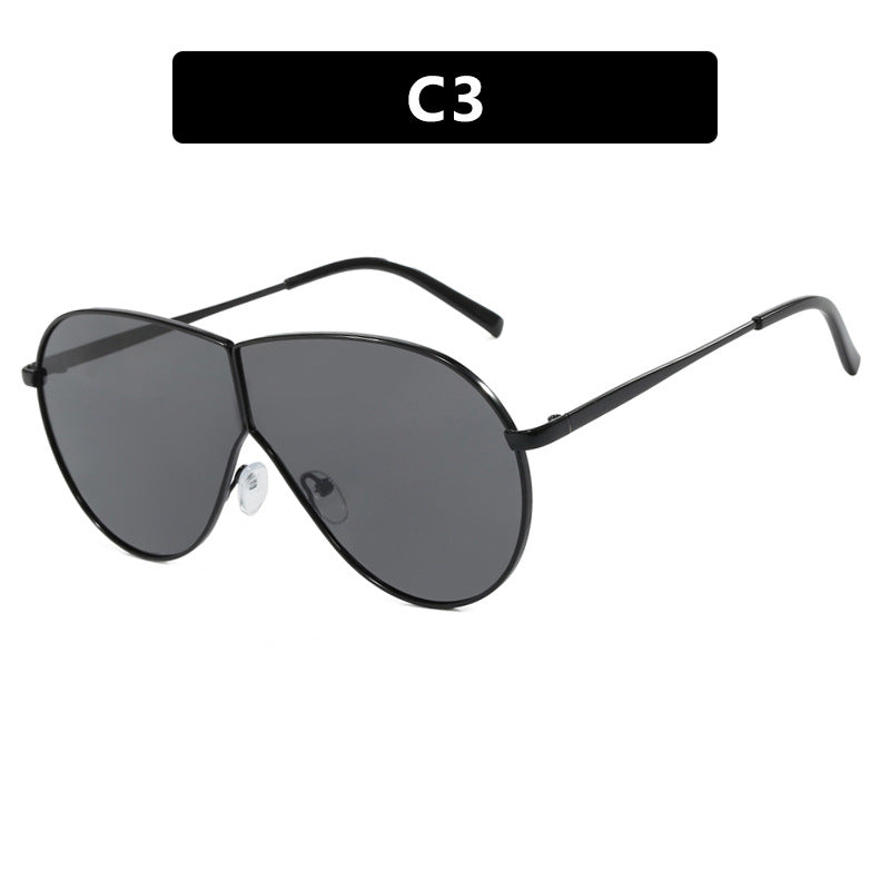 Women's pilot sunglasses with elegant golden frame and blue lenses Bowlift
