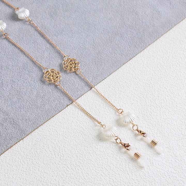 Elegant Floral Drop Earrings Bowlift