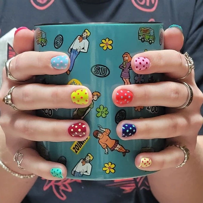 Artificial nail set with colorful dots and cheerful designs Bowlift
