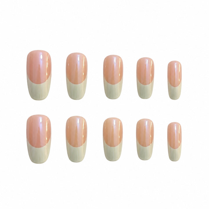 Artificial nails with transparent and modern French tips Bowlift