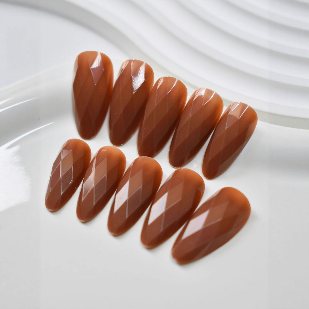 Premium Glossy Diamond-Shaped Press-On Nails Bowlift