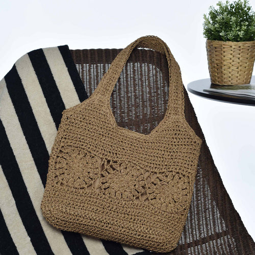 Crochet shoulder bag in modern design Bowlift