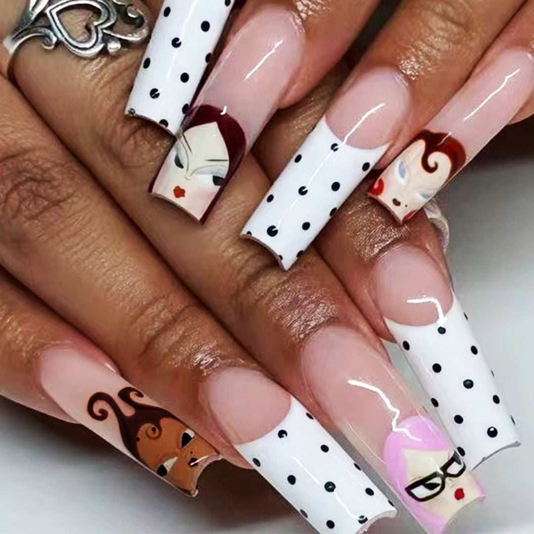 Artistic Character Press-On Nails Bowlift