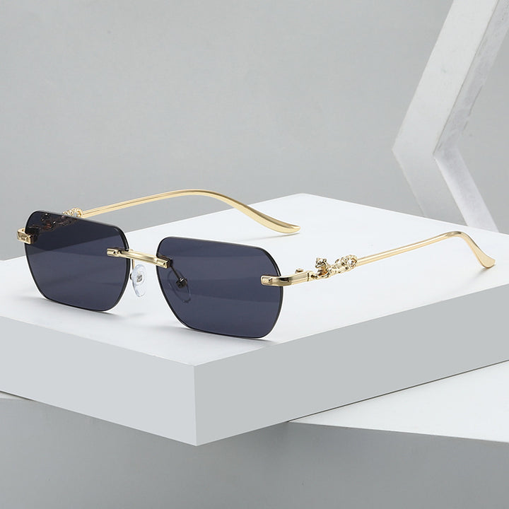 Ladies elegant half-rim glasses with decorative details Bowlift