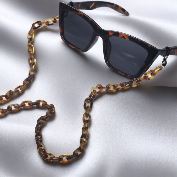 Eyewear Chain Bowlift