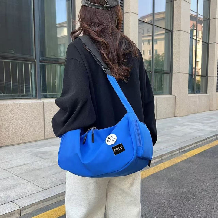 Shoulder bag with practical compartments Bowlift