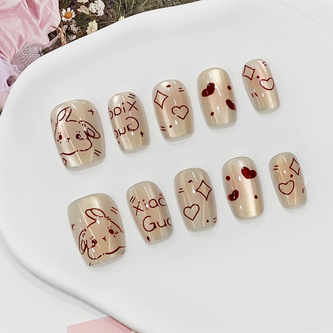 Creative nail art with loving motifs Bowlift