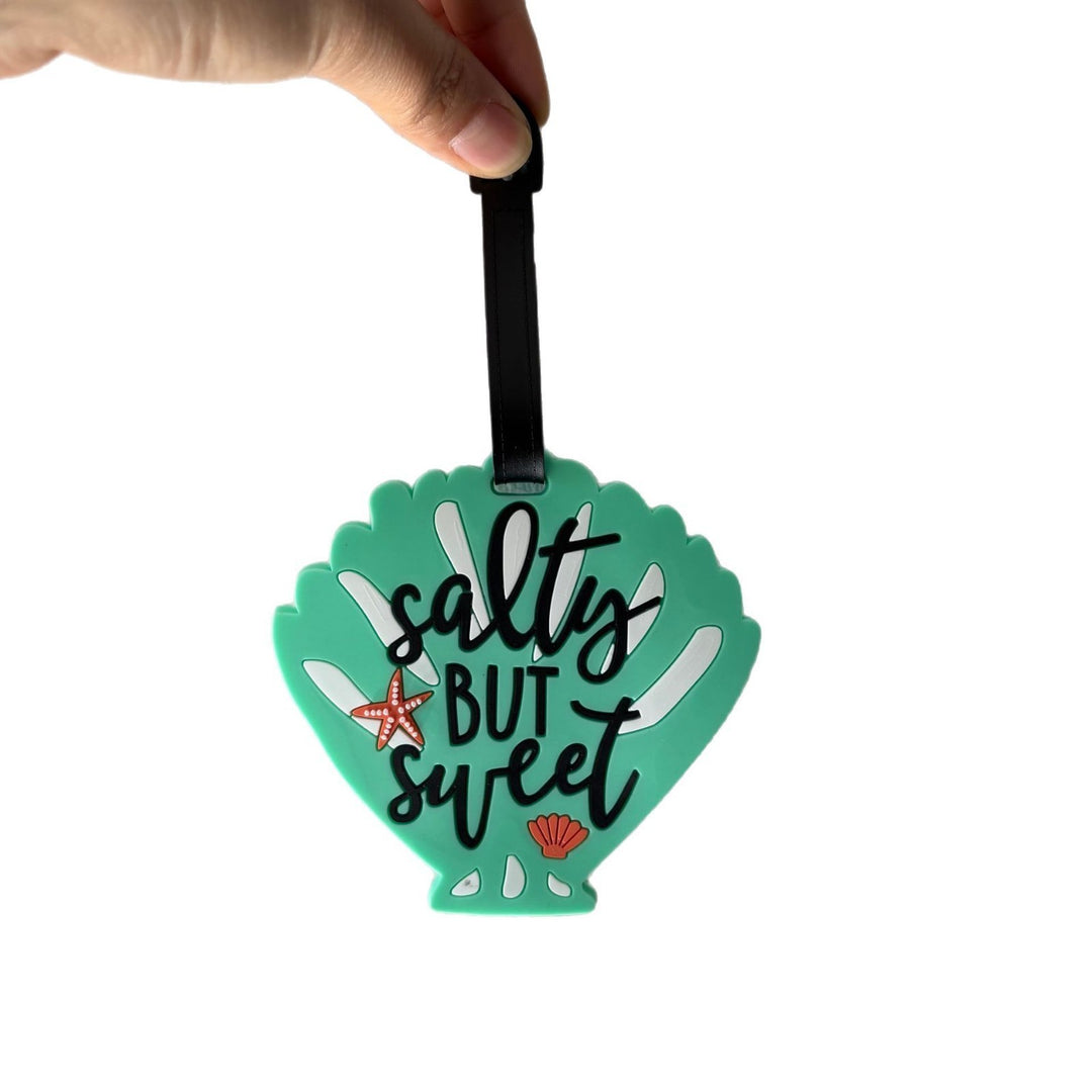 Shell-Shaped Luggage Tag Bowlift