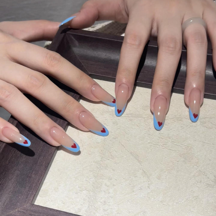 Nail art with heart-shaped design Bowlift