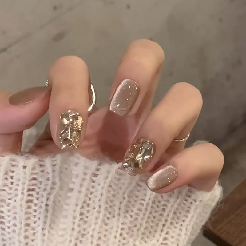 Elegant Nail Art Bowlift
