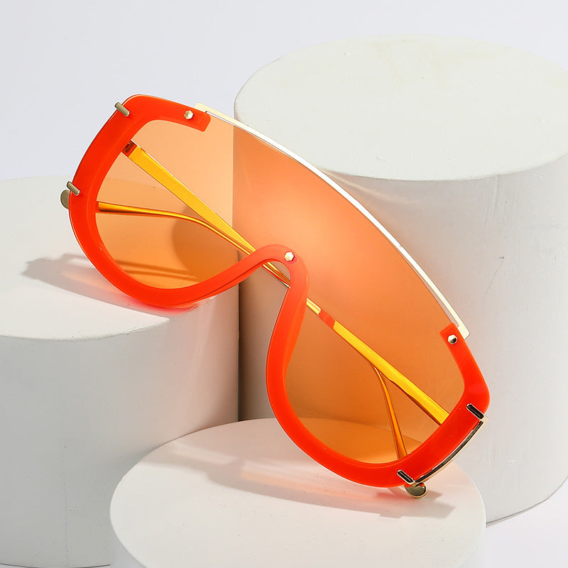 Fashion-Forward Futuristic Shield Sunglasses Bowlift