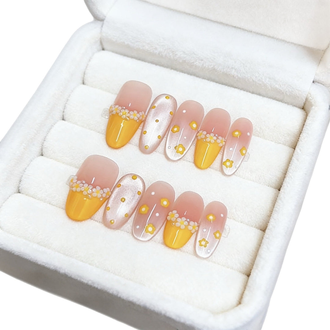 Artistic Floral-Designed Press-On Nail Set Bowlift