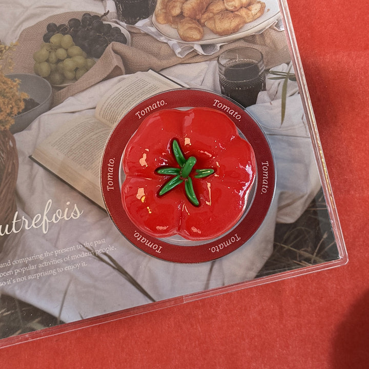 Decorative refrigerator magnet in tomato design Bowlift