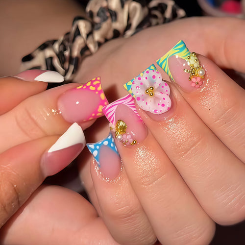 Artistic Themed Press-On Nail Extensions Bowlift
