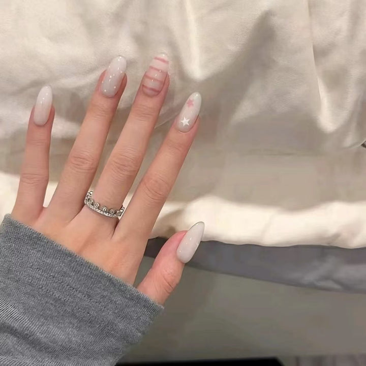 Stylish Press-On Nail Wraps Bowlift